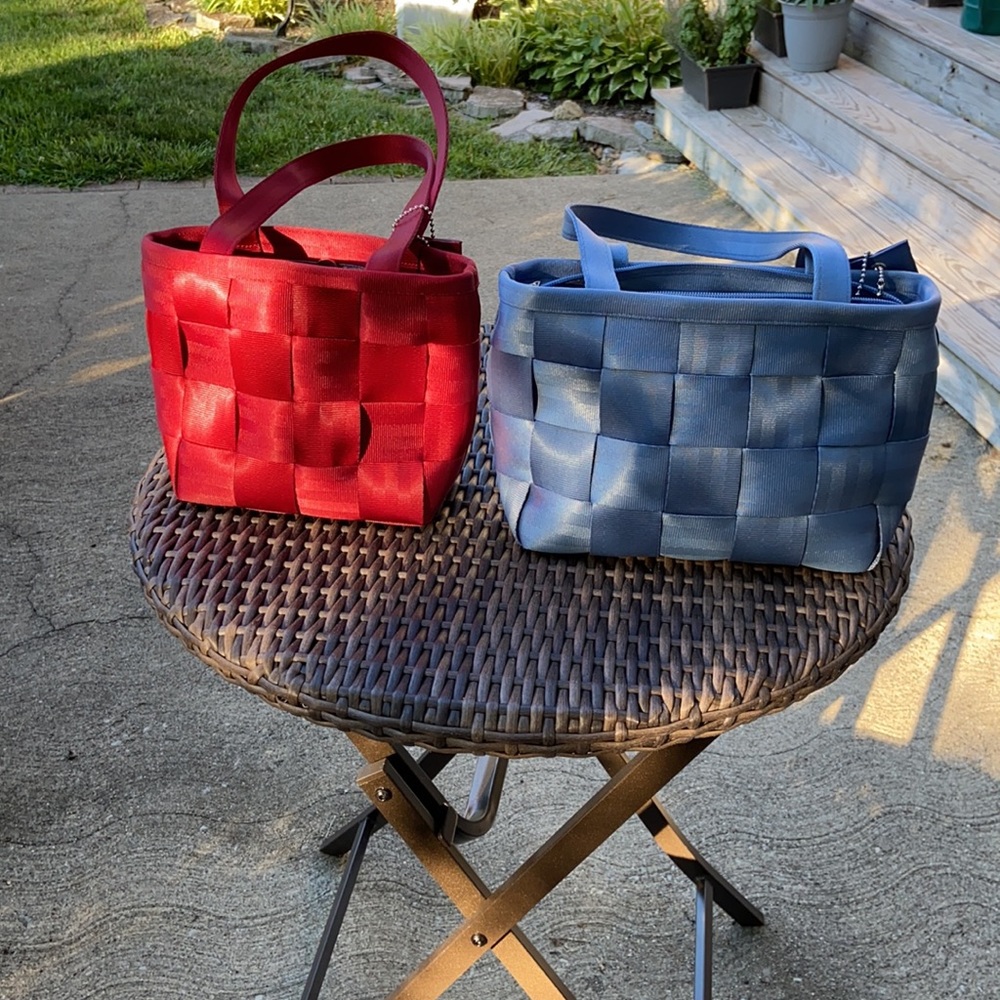 Two (2) Harvey’s Seatbelt bags-selling together - Picture 2 of 9